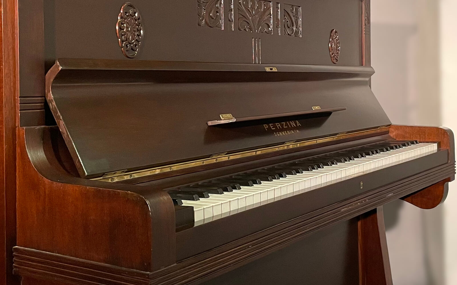 Perzina piano Perzina piano